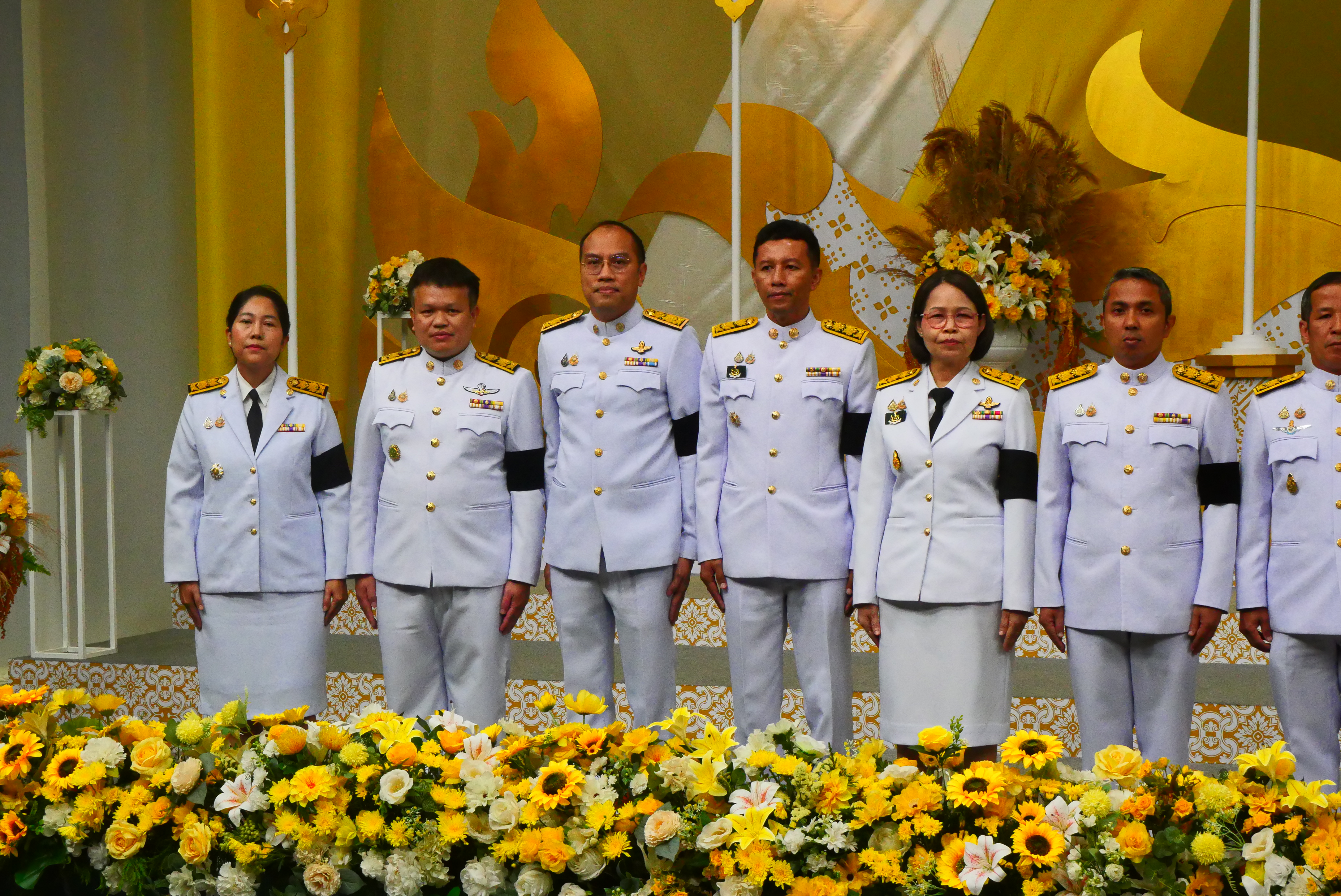 title - คณะผู้บริหาร ส.ป.ก. บันทึกเทปถวายพระพรชัยมงคล เนื่องในโอกาสมหามงคลเฉลิมพระชนมพรรษา 74 พรรษา พระบาทสมเด็จพระปรเมนทรรามาธิบดีศรีสินทร มหาวชิราลงกรณ พระวชิรเกล้าเจ้าอยู่หัว